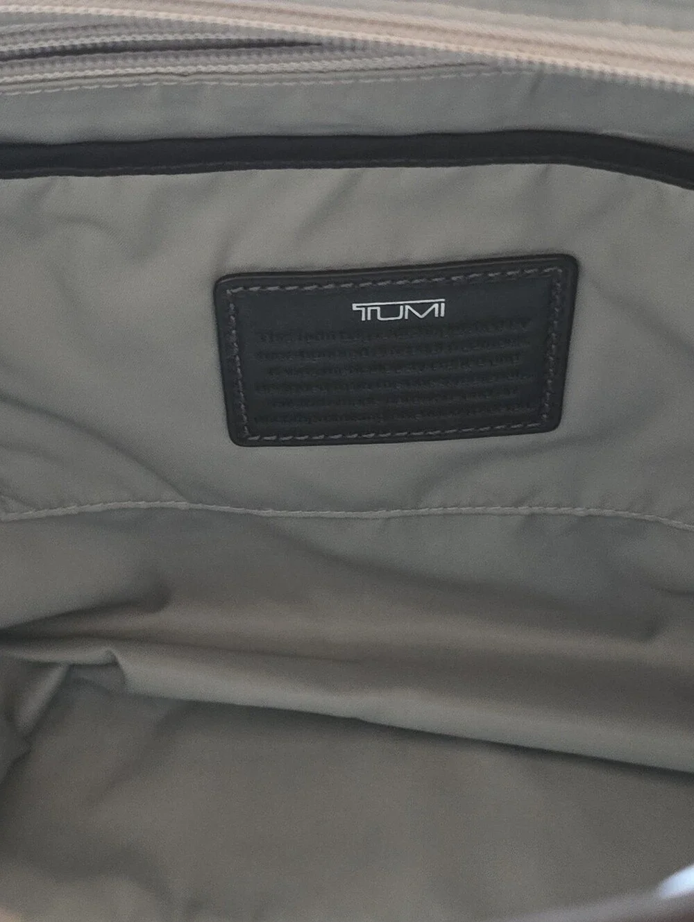 Tumi voyageur tote